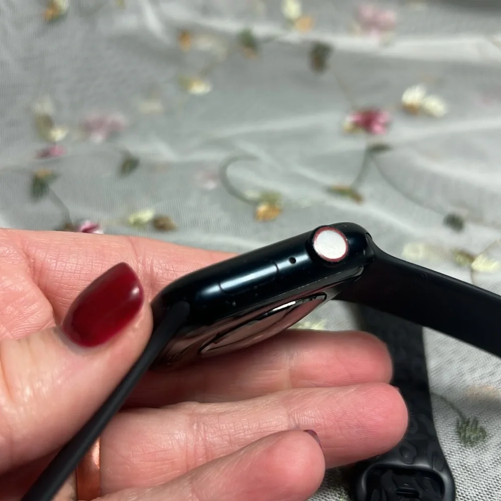 Apple Watch Series 7 45mm with cellular bundle with bands